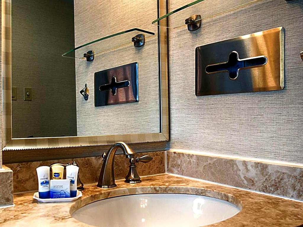 Best Western Queens Gold Coast: King Room with Spa Bath