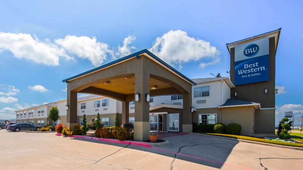 Best Western Clubhouse Inn & Suites