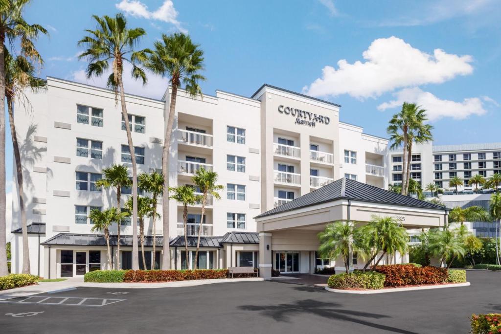 Courtyard by Marriott Miami Aventura Mall