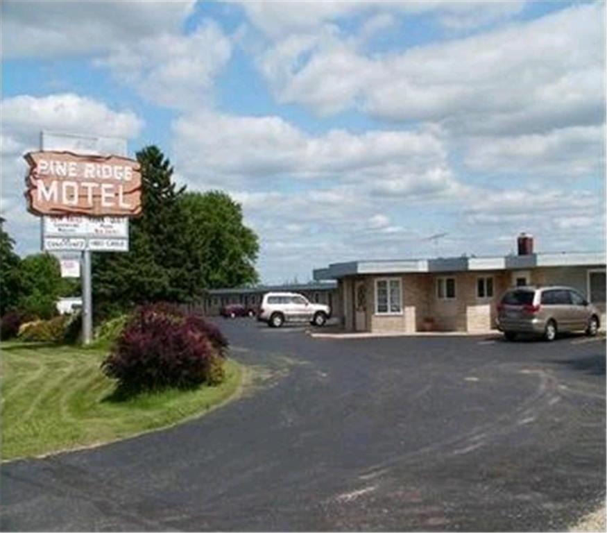 Pine Ridge Motel